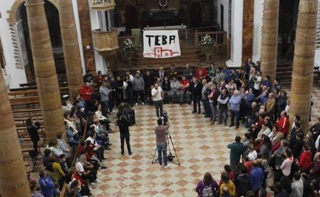 Los alcaldes de IU de Teba y Campillos se encierran para exigir la 'zona catastrófica'