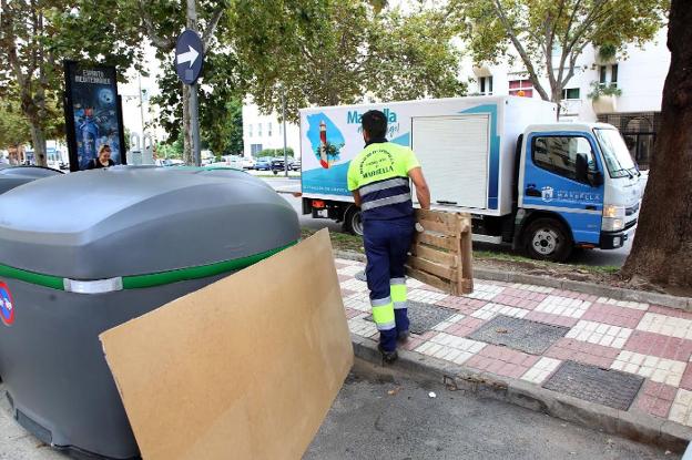 Limpieza recibe más de un millar de avisos de incidencias a través de su 'app' en un mes