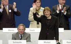 Schäuble se conjura para conseguir un relevo de Merkel a su medida