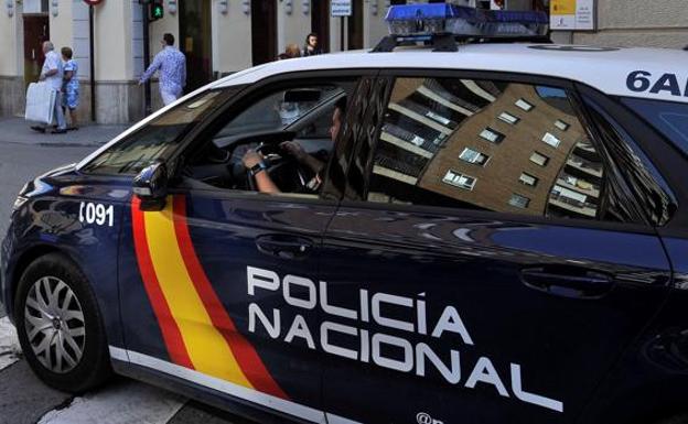 Detienen a un hombre de 72 años por apuñalar a su hijo porque la convivencia era «insoportable»