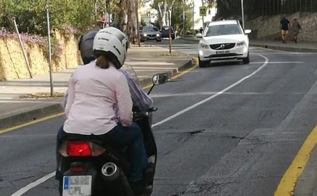 Herida una mujer tras caerle un pino encima en Camino Nuevo