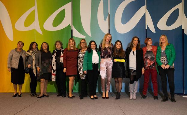 Los premios La Farola distinguen a mujeres «que iluminan el camino»