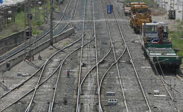 Empresarios e instituciones se unen para impulsar el corredor ferroviario central de mercancías