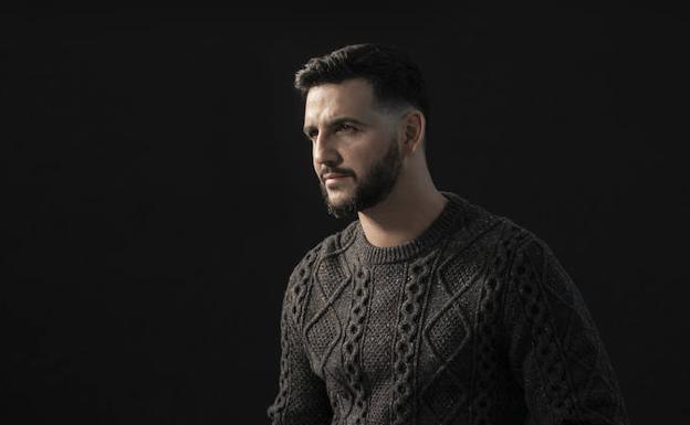 Fran Perea se une al rodaje en la Costa del Sol de la serie nordica 'The Paradise'