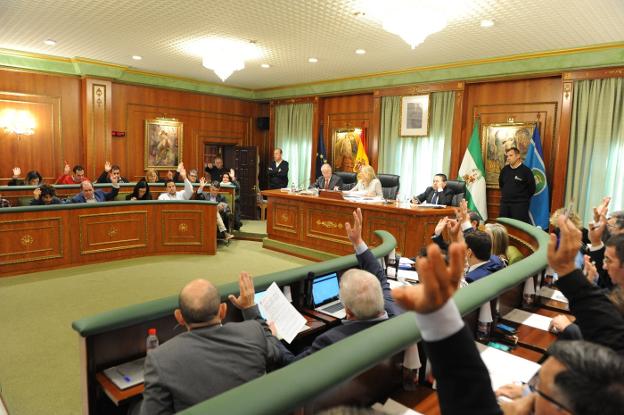 El pleno aprueba modificar el PGOU vigente en Marbella para adaptarlo a las lindes históricas