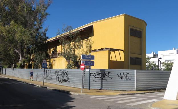 El Ayuntamiento de Marbella demolerá un centro comercial en Guadalmina levantado de forma ilegal con el GIL