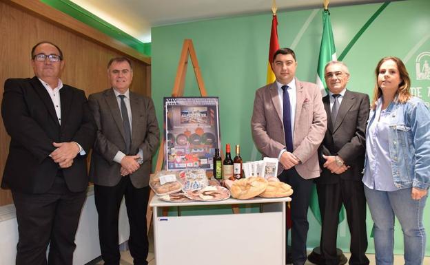 Colmenar resalta la excelencia de sus productos en la Fiesta del Mosto y la Chacina