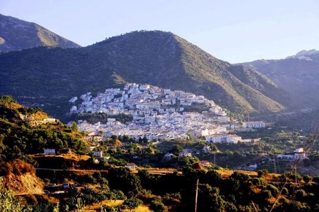 Nuevas conexiones garantizarán el abastecimiento de agua en áreas de desarrollo de Marbella y Ojén