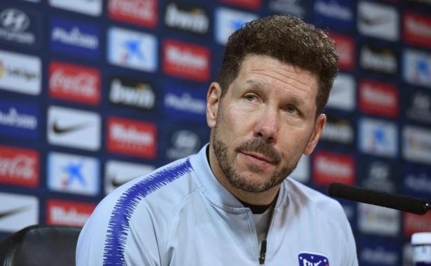 Simeone: «No hemos hablado con el club de fichar»