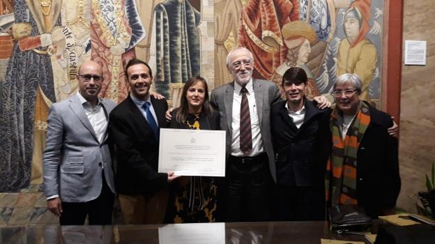 Premio al Instituto Sierra de Yeguas por la creación de una escuela en la India