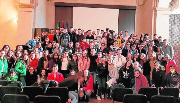 Jóvenes rondeños se acercan a la Universidad