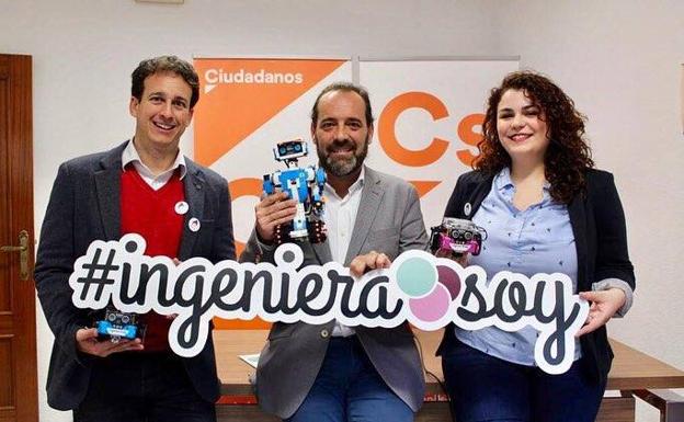 Cs propone que Málaga presente su candidatura para acoger la World Robot Olympiad, una competición de robótica educativa