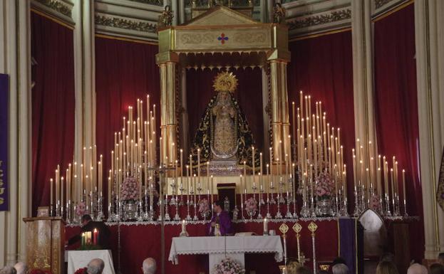 La Virgen de la Trinidad protagoniza este sábado una procesión extraordinaria por el cincuentenario de su bendición