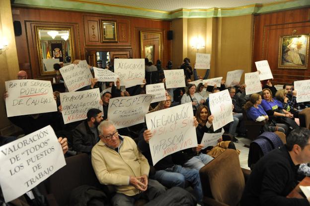 El Ayuntamiento hará una valoración de puestos de trabajo para acabar con la polémica por los pluses