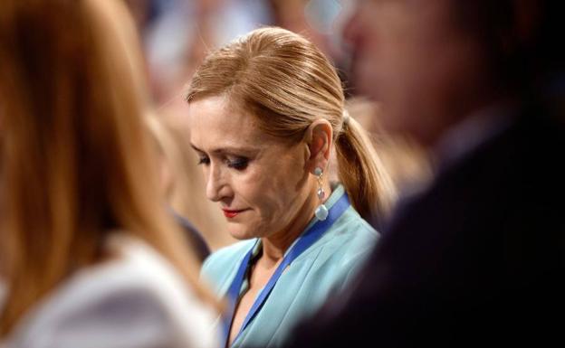 La Rey Juan Carlos pide cuatro años de cárcel para Cifuentes por falsificación