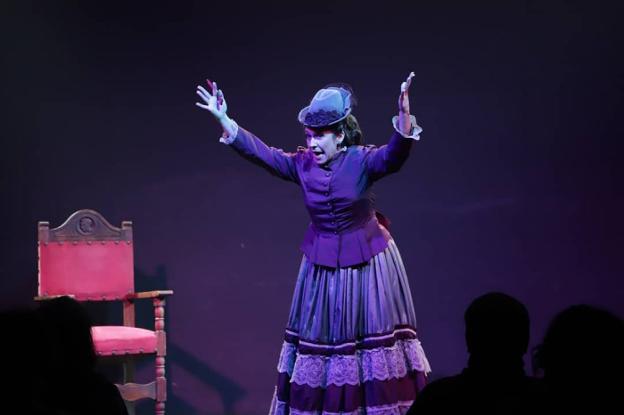 'Emilia' llena el Contenedor