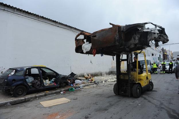 La ciudad cierra el año batiendo el récord de retirada de vehículos abandonados en la calle