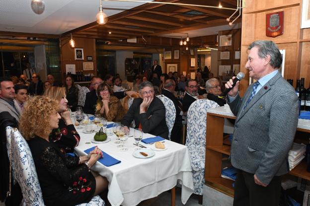 El restaurador Santiago Domínguez reúne 11.000 euros en favor de Sarah Almagro