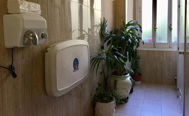 La paridad llega a los cambiadores de bebés en edificios municipales