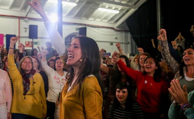 La reaparición de Irene Montero: «Hay que parar a los trillizos reaccionarios»