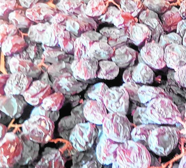 Un estudio nutricional aconseja el consumo diario de 25 gramos de pasa moscatel para mantener la buena salud