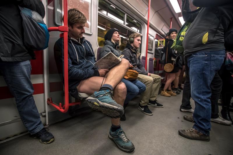 Sin pantalones por Praga