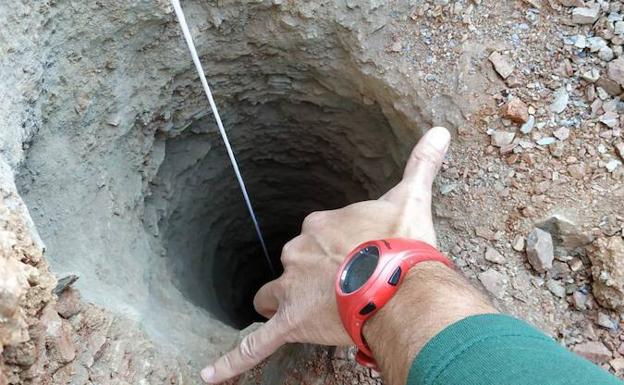 Las obras para el pozo donde se busca a Julen no tenían permiso de la Junta