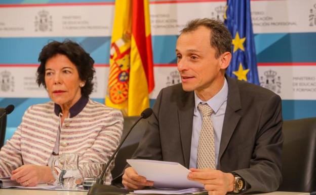 Educación anuncia que pretende elevar un 36,5% el presupuesto de becas en dos años