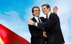 Casado bendice a Aznar y vuelve a pedir el voto para el PP