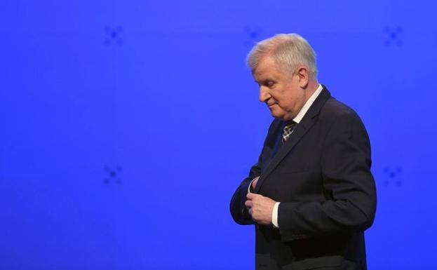 El primer ministro de Baviera releva al veterano Seehofer al frente de la CSU
