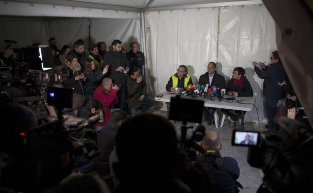 El operativo prevé terminar esta noche los trabajos para arreglar el pozo que llevaría hasta Julen