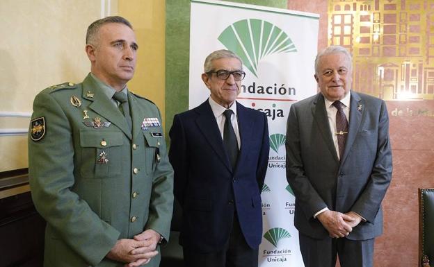 Fundación Unicaja y Legionarios de Honor convocan el Premio de Periodismo 'José Ortega Munilla'