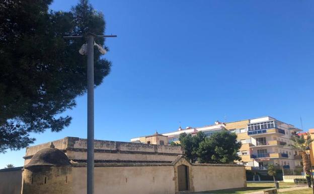 Videovigilancia contra los actos vandálicos en la Casa Fuerte Bezmiliana