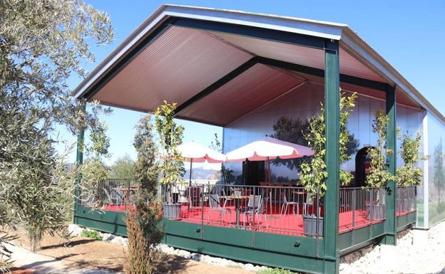Abre al público la primera fase del proyecto de la almazara ecológica diseñada por Starck en Ronda