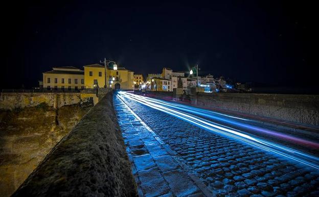 Ronda cambia a led casi 1.400 puntos de luz