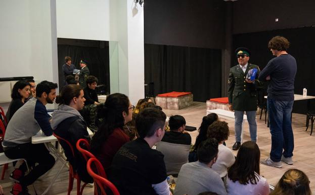 Una ventana invisible al corazón del teatro