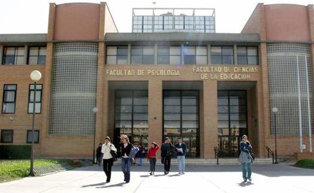 Psicólogos protestan por la «reducida oferta» de plazas de formación sanitaria