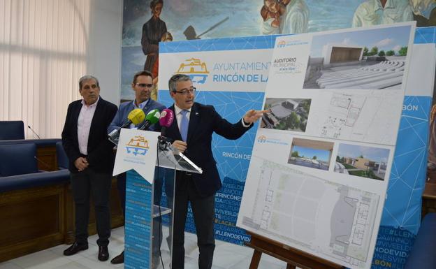 Rincón presenta su proyecto de Auditorio al aire libre