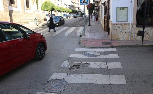 Fotodenuncia: paso de peatón en mal estado en el centro