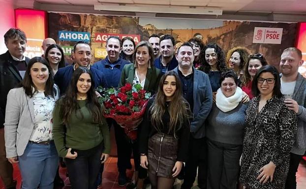 Militantes del PSOE eligen a los miembros de la lista para las municipales