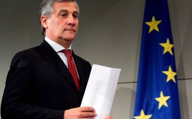 Tajani prohíbe una conferencia de la Falange en la Eurocámara por razones de «seguridad» y «dignidad»