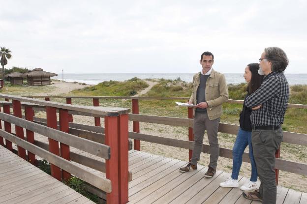 IU presenta alegaciones a la apertura del nuevo chiringuito en la playa de El Pinillo