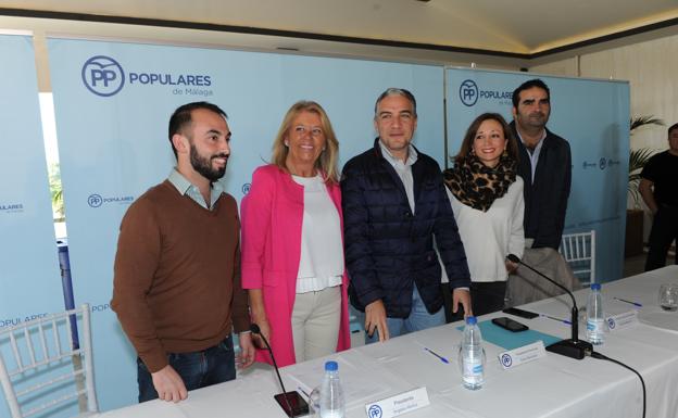 Bendodo: «El apoyo de la Junta a Marbella se hará con hechos, invirtiendo en los proyectos olvidados»
