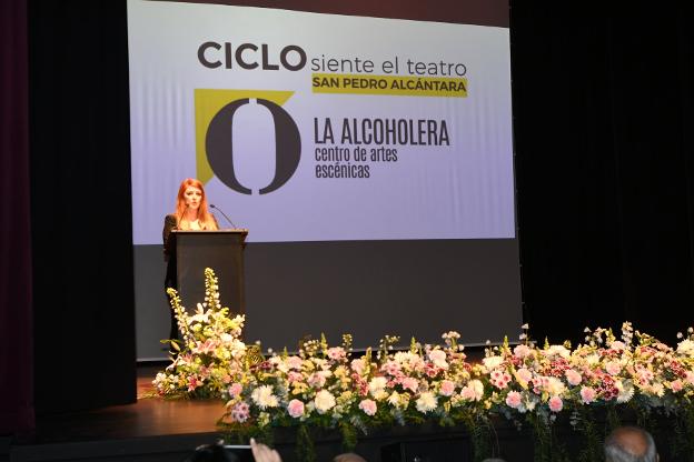 El telón se levanta en San Pedro