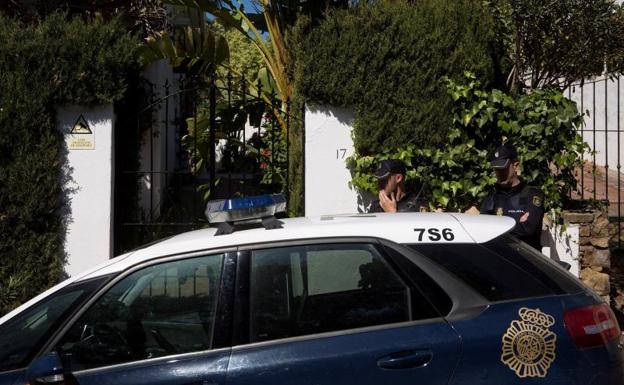 La mujer asesinada por su marido en Estepona recibió más de diez puñaladas