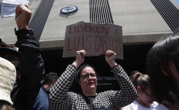 En libertad el periodista hispanovenezolano detenido por explicar qué es un apagón