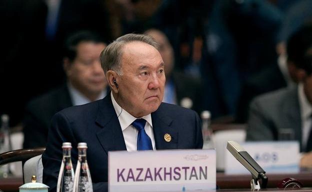 Dimite el presidente de Kazajstán tras 30 años al frente del país