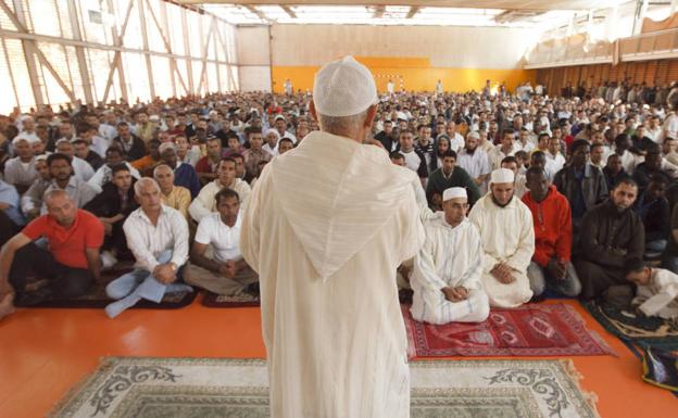 Interior ordena reforzar el control de los falsos imanes en las cárceles para evitar el adoctrinamiento yihadista