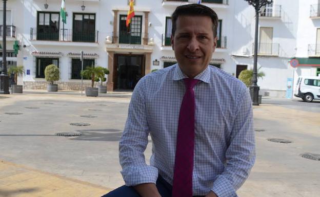Óscar Medina: «La gente ya no quiere discursos destructivos, sino diálogo y consenso»