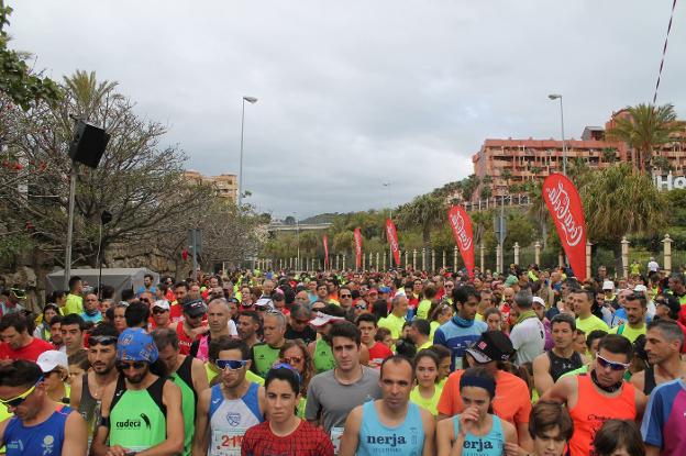 La Carrera Litoral Holiday World se consolida con la disputa mañana de una media maratón